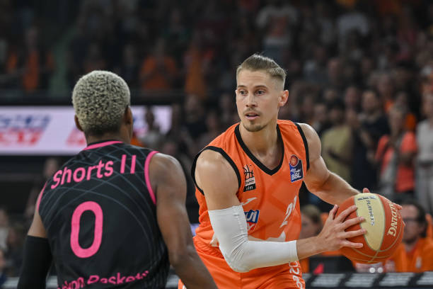 代化游泳馆 代化游泳馆