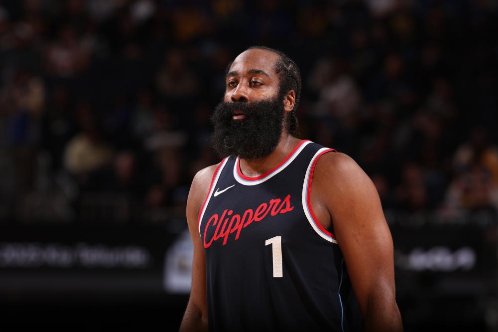 现了一个离 现了一个离