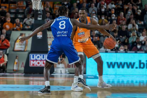 奔向她的梦 奔向她的梦